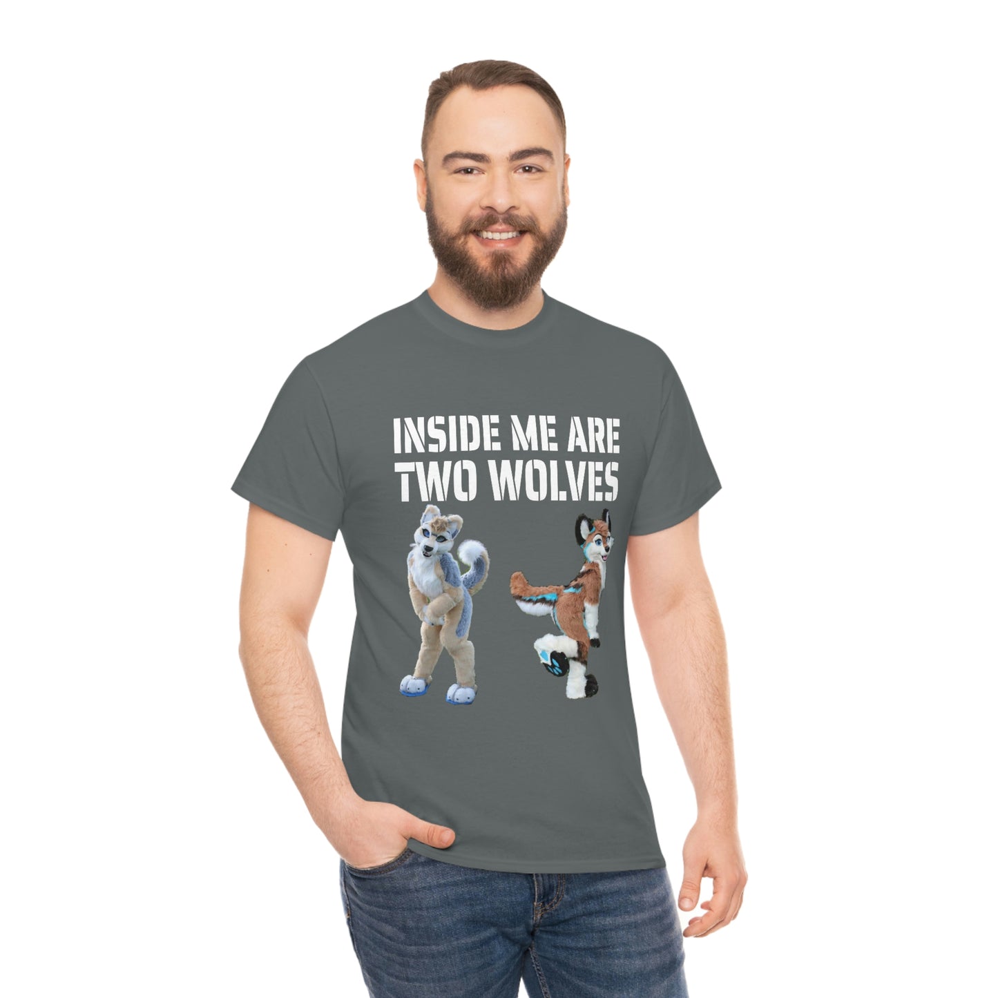 2 wolves