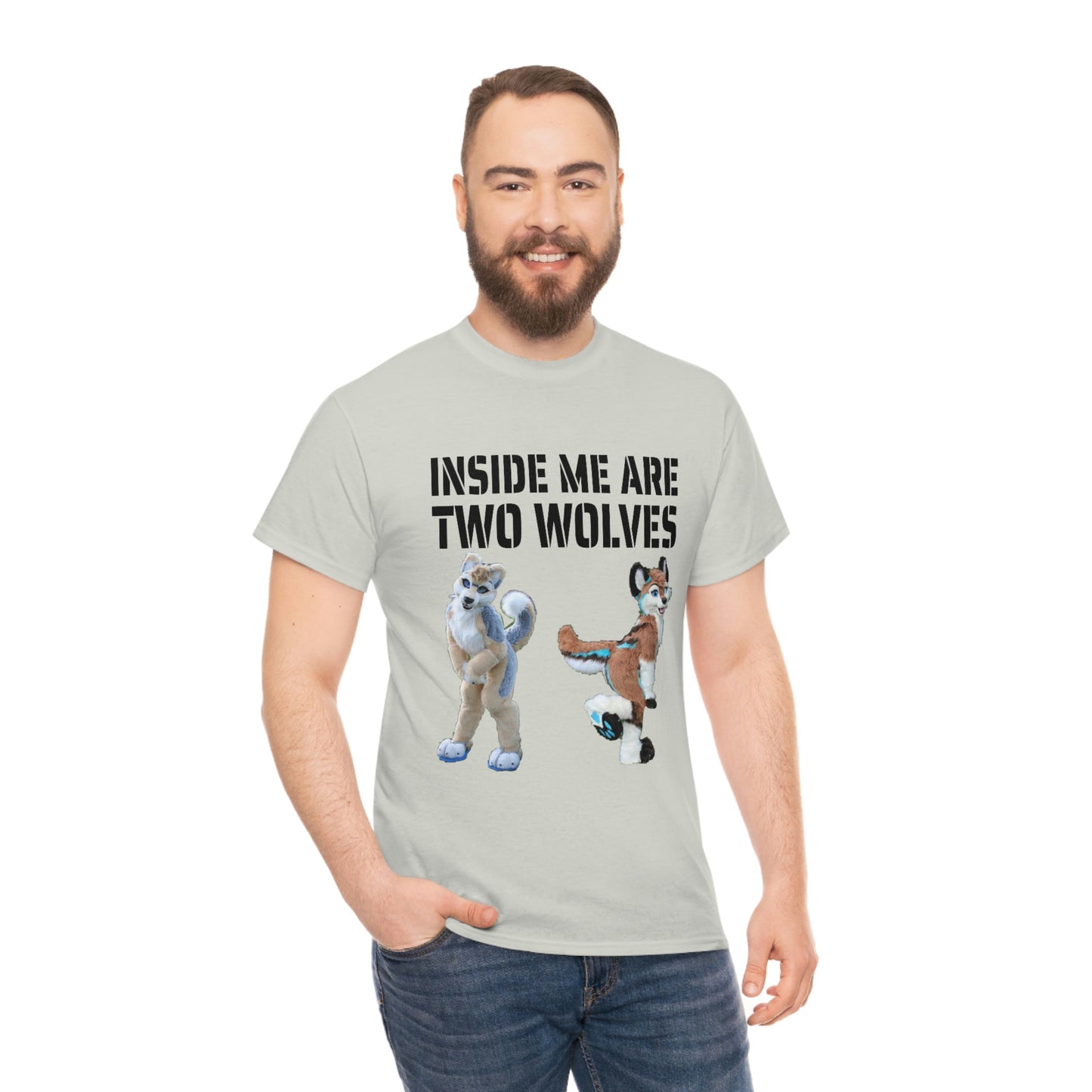 2 wolves