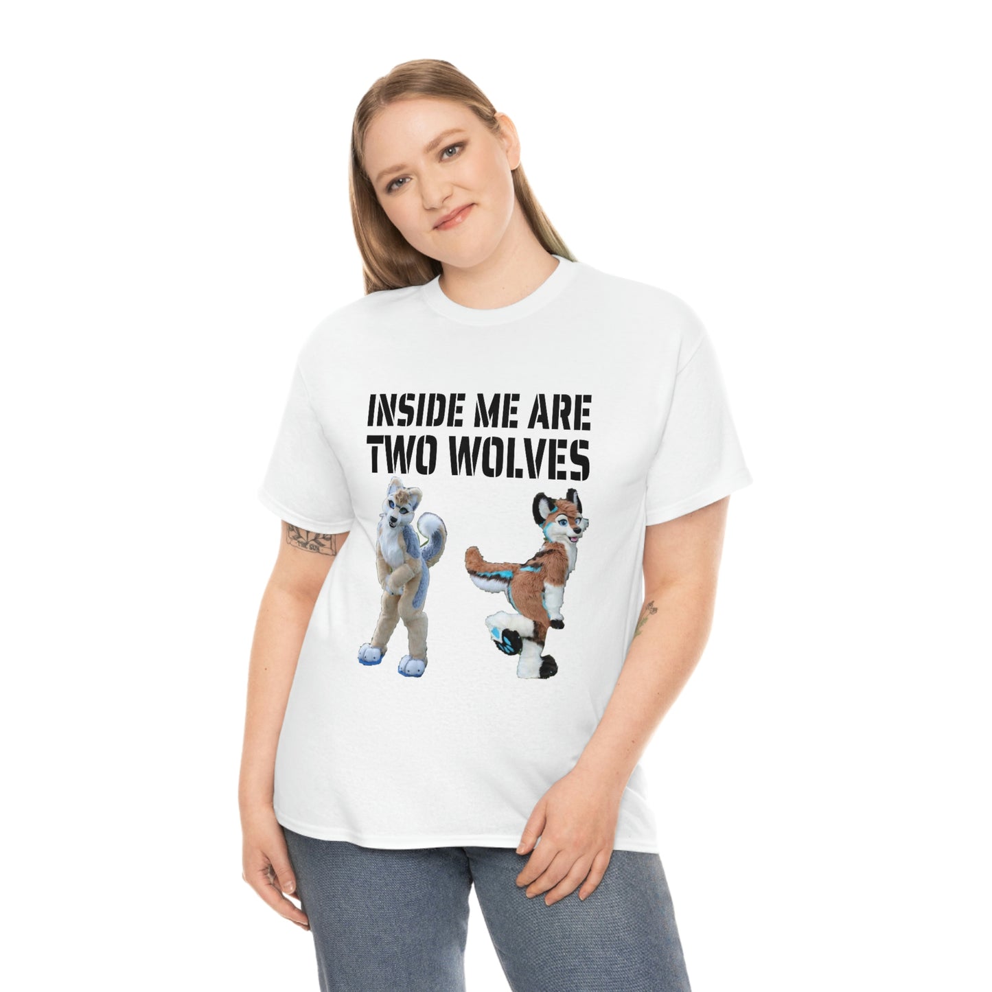 2 wolves